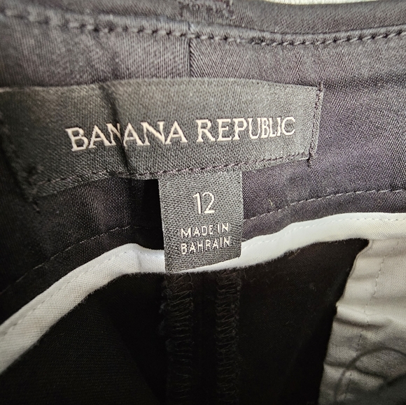 Banana Republic • Womens Size 12 • Black Trousers • - Picture 6 of 7